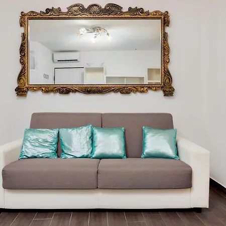 Clara's House Apartment